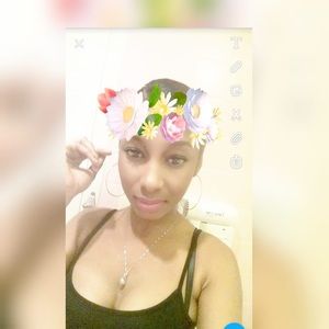 Meet your Posher, Denisea